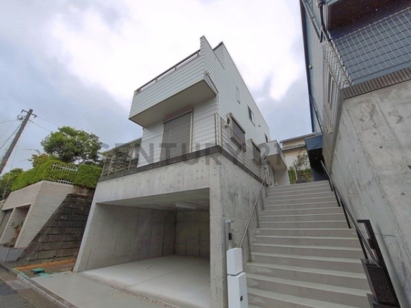 横浜市青葉区すすき野１丁目　新築一戸建て