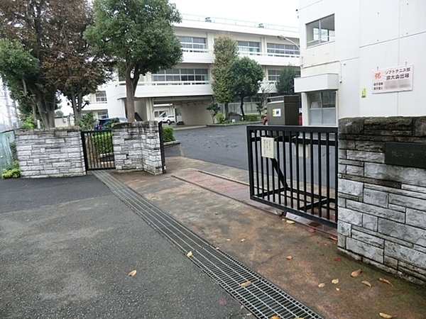 横浜市神奈川区菅田町　新築一戸建て(横浜市立菅田中学校)