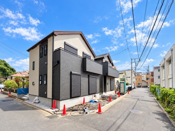 横浜市神奈川区菅田町 新築一戸建て