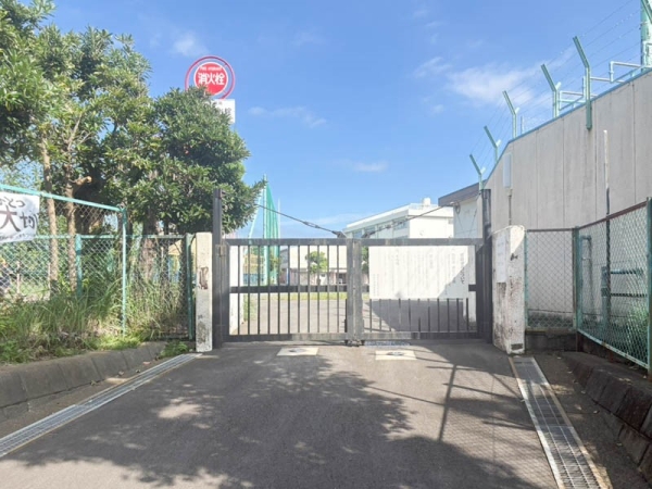 横浜市金沢区高舟台１丁目　新築一戸建て(横浜市立高舟台小学校)