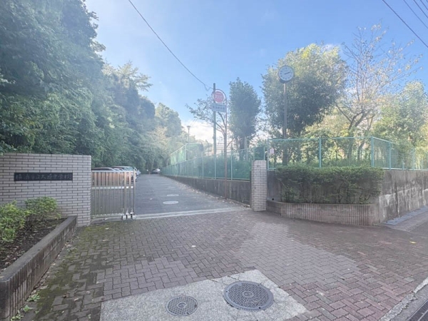 横浜市金沢区高舟台１丁目　新築一戸建て(横浜市立大道中学校)