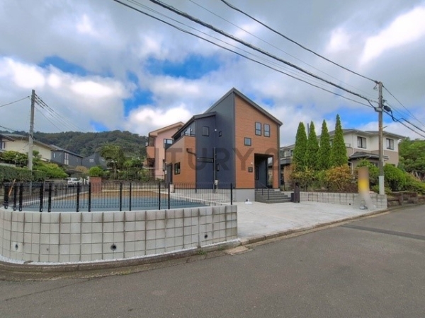横浜市金沢区釜利谷西４丁目　新築一戸建て