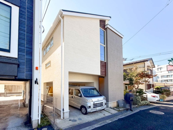 横浜市港北区鳥山町　中古一戸建て
