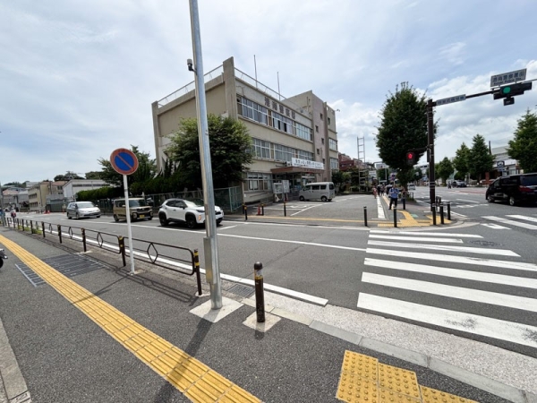 横浜市港南区芹が谷１丁目の中古一戸建て(港南警察署)