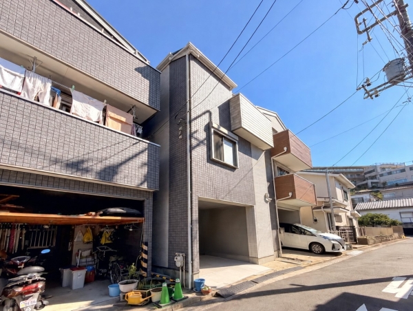 横浜市南区中村町4丁目 中古一戸建て