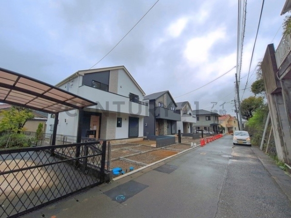 川崎市宮前区五所塚２丁目　新築一戸建て