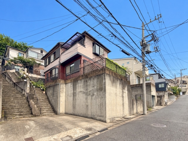 横浜市神奈川区子安台2丁目 中古一戸建て