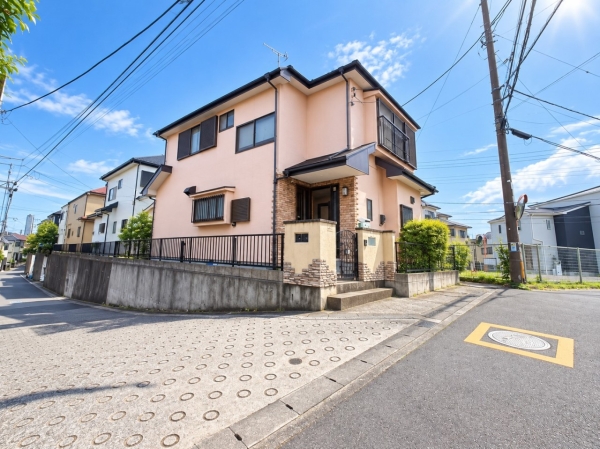 横浜市旭区白根７丁目　中古一戸建て