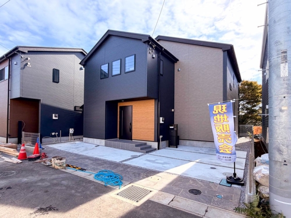 藤沢市本藤沢２丁目　新築一戸建て