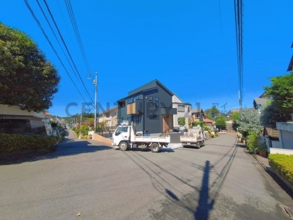 横浜市青葉区すみよし台　新築一戸建て