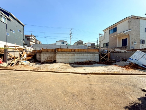 横浜市旭区市沢町　新築一戸建て
