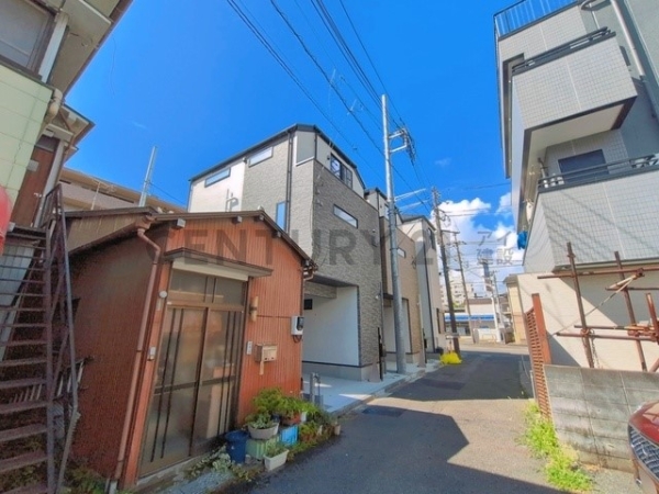 川崎市川崎区下並木　新築一戸建て