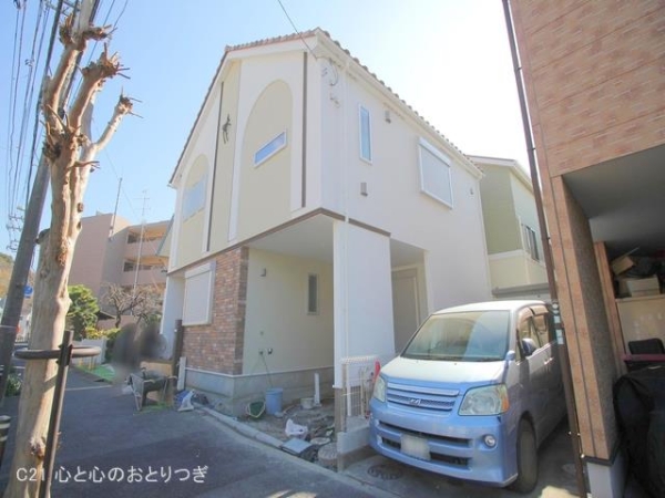 藤沢市鵠沼神明４丁目の中古一戸建