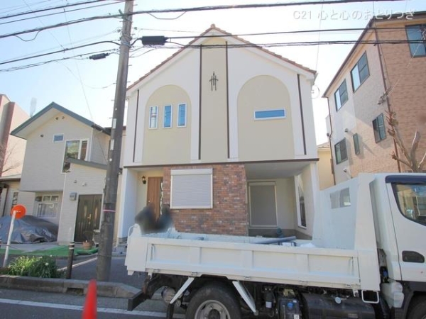 藤沢市鵠沼神明４丁目の中古一戸建