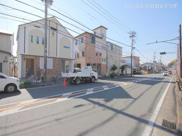 藤沢市鵠沼神明４丁目の新築一戸建