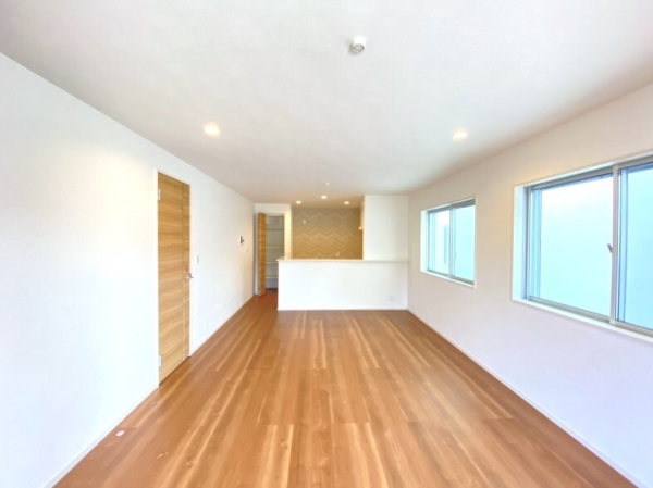 綾瀬市上土棚中２丁目　戸建　１号棟