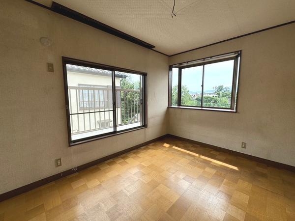 綾瀬市小園の中古一戸建て