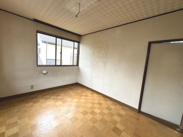 綾瀬市小園の中古一戸建て