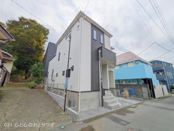 藤沢市本町４丁目の新築一戸建