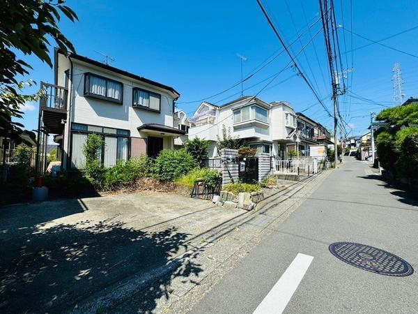 横浜市瀬谷区阿久和東2丁目の土地(前面道路含む現地写真)