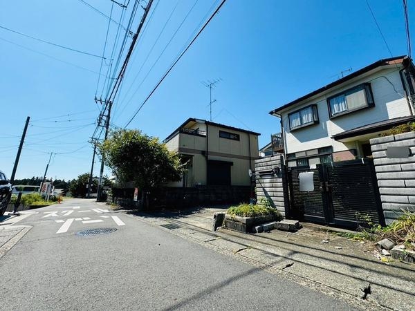 横浜市瀬谷区阿久和東2丁目の土地(前面道路含む現地写真)