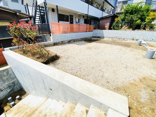 横浜市瀬谷区二ツ橋町　土地　全４区画　１区画