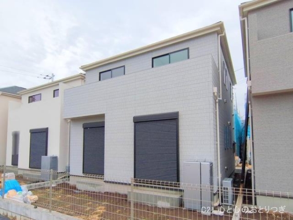藤沢市鵠沼神明４丁目の新築一戸建