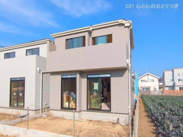 藤沢市鵠沼神明４丁目の新築一戸建