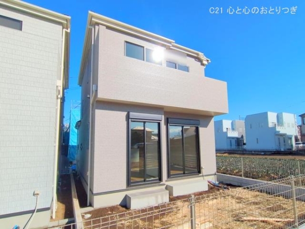 藤沢市鵠沼神明４丁目の新築一戸建
