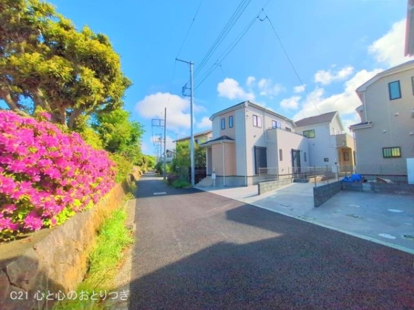 藤沢市鵠沼神明４丁目の新築一戸建