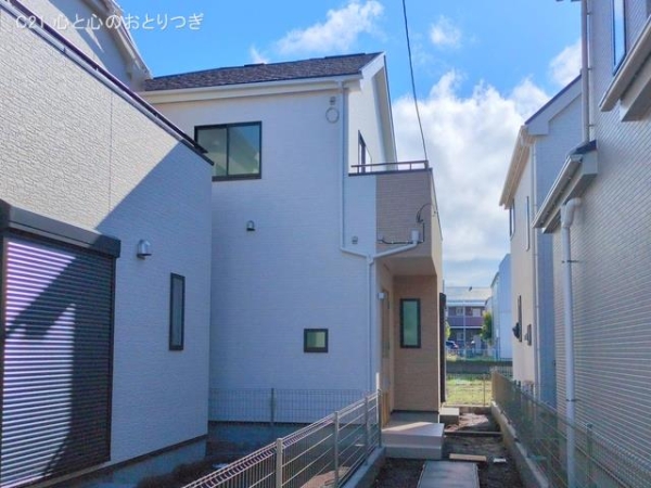 藤沢市鵠沼神明４丁目の新築一戸建
