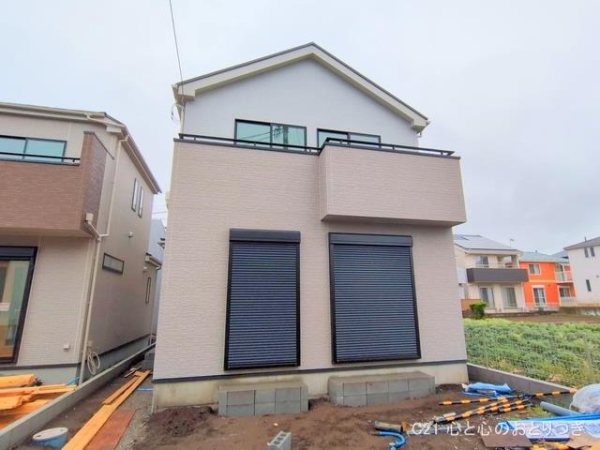 藤沢市鵠沼神明４丁目の新築一戸建