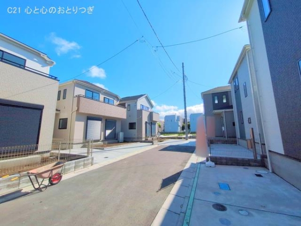 藤沢市鵠沼神明４丁目の新築一戸建