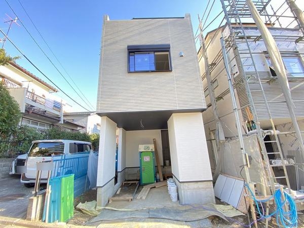 横浜市戸塚区名瀬町　新築戸建　全２棟　１号棟