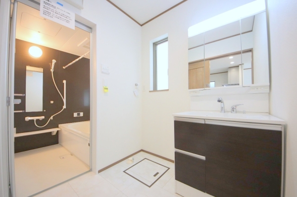 相模原市南区上鶴間本町8丁目　新築分譲住宅　1号棟