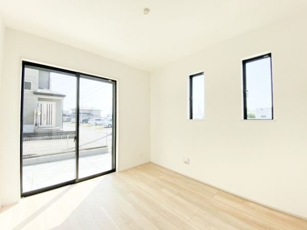 綾瀬市上土棚南５丁目　新築戸建　全2棟　1号棟