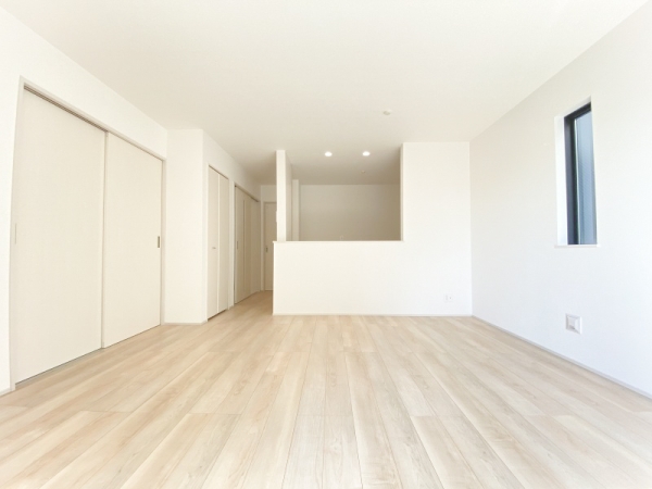 綾瀬市上土棚南５丁目　新築戸建　全2棟　1号棟