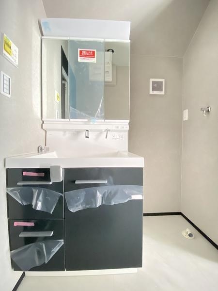 横浜市泉区白百合１丁目　新築戸建　全２棟　A棟
