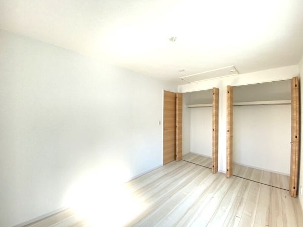 綾瀬市上土棚中２丁目の中古一戸建て