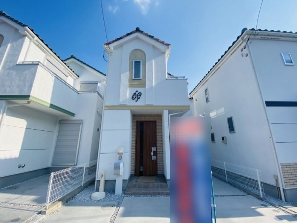 綾瀬市上土棚中２丁目の中古一戸建