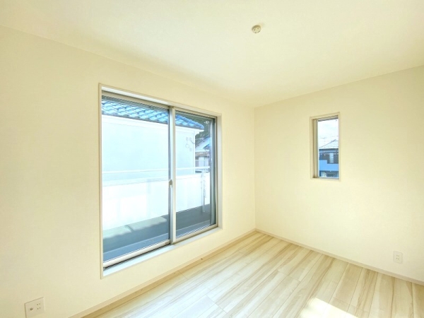 綾瀬市上土棚中２丁目の中古一戸建て