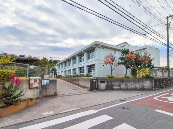 藤沢市片瀬4丁目の土地(藤沢市立片瀬小学校)