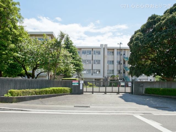 さつき住宅24号棟(海老名市立中新田小学校)