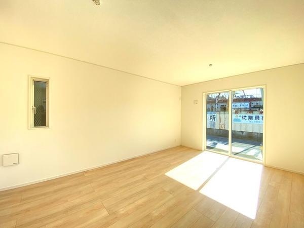 綾瀬市落合南4丁目　新築戸建
