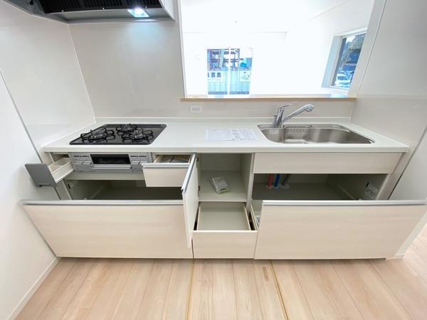 綾瀬市落合南4丁目　新築戸建