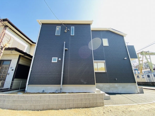 綾瀬市落合南4丁目　新築戸建