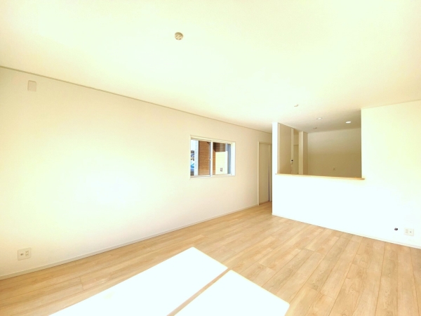綾瀬市落合南4丁目　新築戸建