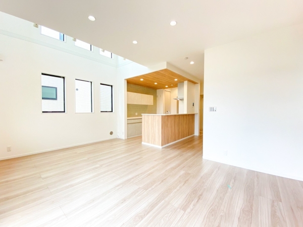 綾瀬市深谷中2　新築戸建　I期　17号棟
