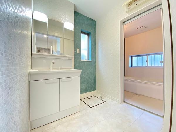 綾瀬市上土棚南4丁目　中古戸建