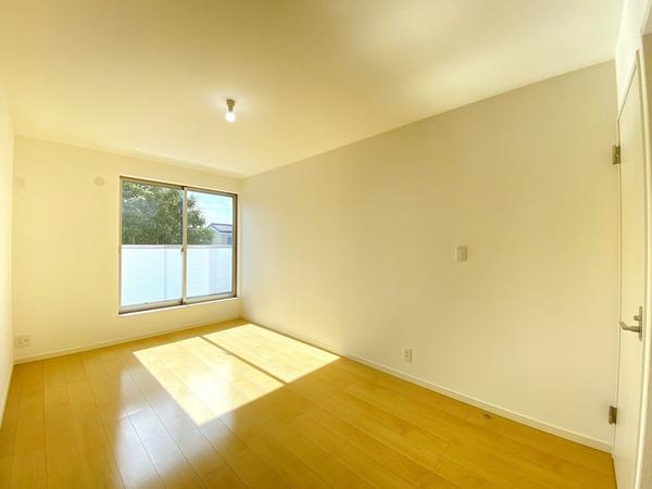 綾瀬市上土棚南４丁目の中古一戸建て